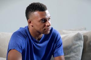 姆巴佩：相信今年能拿金球，没人比我好，27岁破梅西纪录不可思议